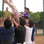 2部優勝胴上げ